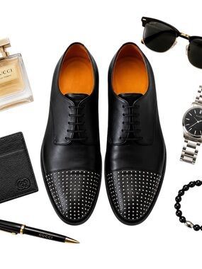 Gucci Black Leather Studded Cap Toe Oxford Shoes Authentic COA EU37 Italy in EUC